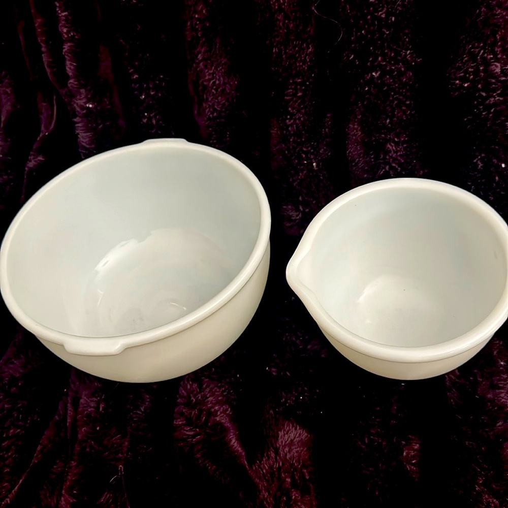 Vintage milk glass mixing bowels